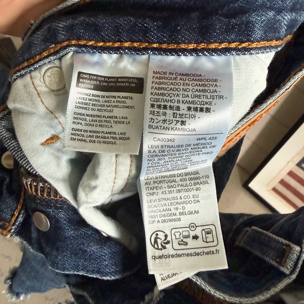 Levi's 501 Distressed Dark Blue Denim Cutoff Shorts - Picture 3 of 6